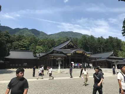 彌彦神社