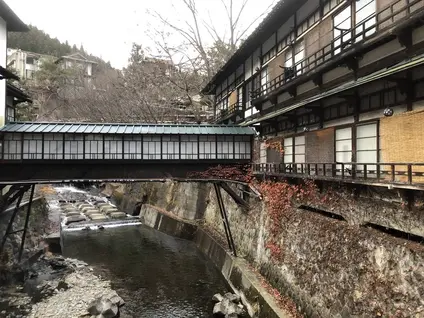 四万温泉