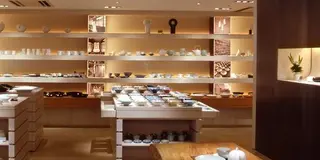 表参道ショッピング、和食器をほどよく歩きながら集めよう！