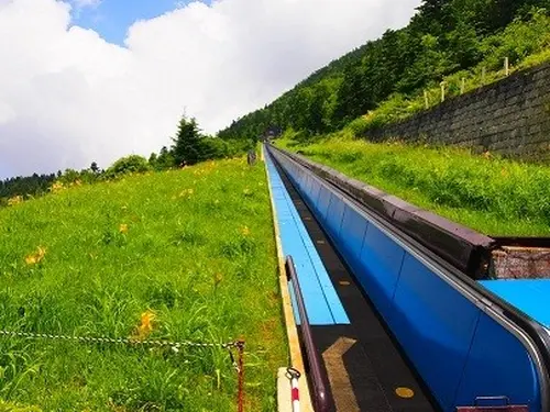 雲の上までちょっとお散歩♪　快適爽快ラクラク空中登山！？
