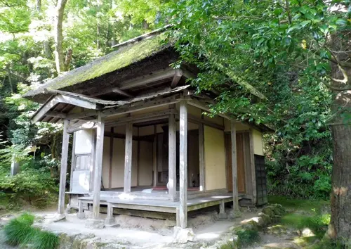 『炎上供養』の国上寺と新潟県ゆかりの人物を巡る歴史たび