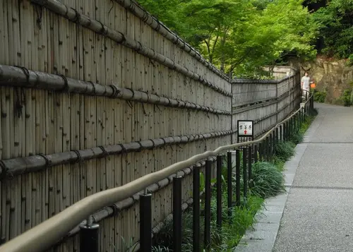 歴史的建物が点在！徳川園とその周辺を散策する旅