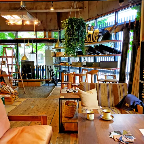SQUARE Furniture & Coffee stand（スクエア ファニチャー コーヒー スタンド）