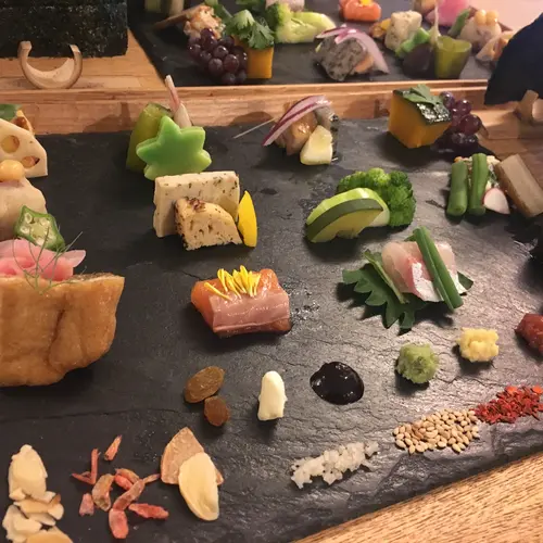 AWOMB 烏丸本店