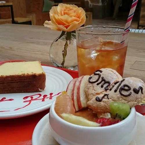 ロンハーマン カフェ