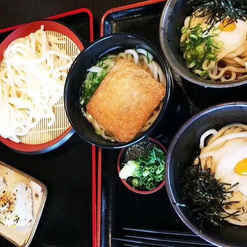 さぬきうどん おいでや（来家）【香川県 小豆島 讃岐うどん ランチ 名物 グルメ 食事 おすすめ 人気 】