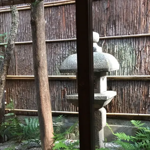 よし本