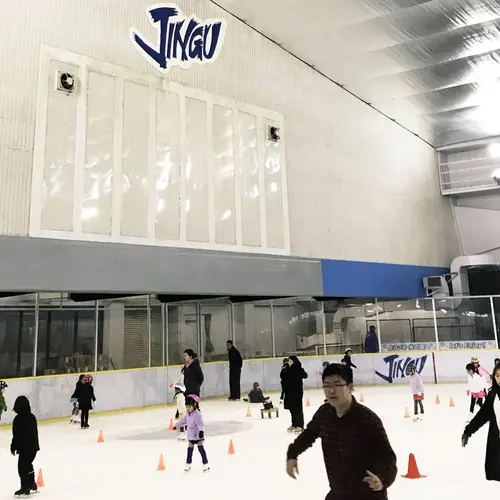 明治神宮外苑アイススケート場
