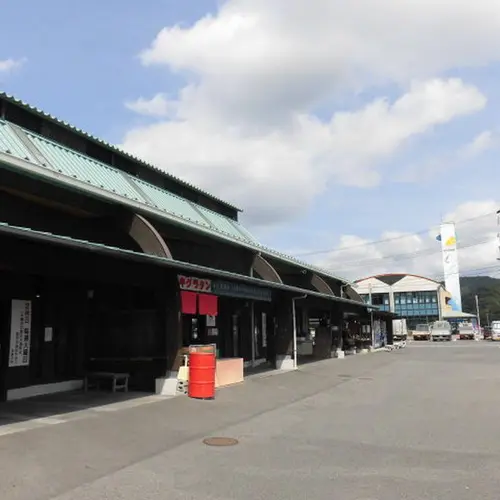 日生町漁協水産直売所 海の駅しおじ