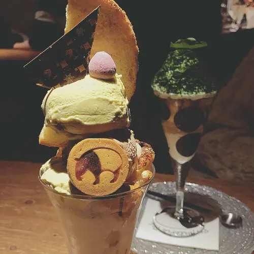 夜パフェ専門店パフェテリア パル