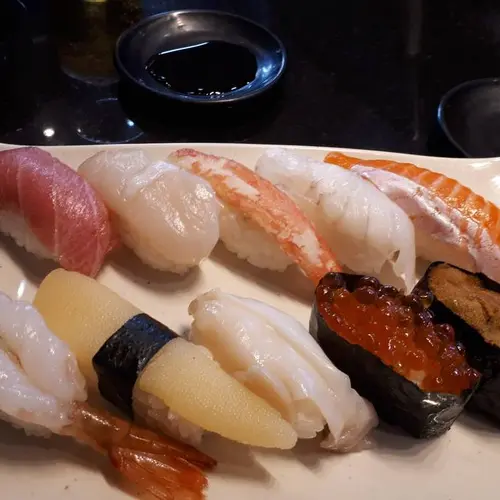 鮨ダイニング月