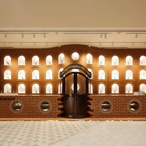 オフィシーヌ・ユニヴェルセル・ビュリー横浜（OFFICINE UNIVERSELLE BULY YOKOAHAMA）
