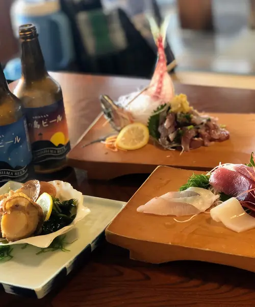 【神奈川・逗子・江ノ島】友と行く美味しいお出かけ。山登り、海鮮、イタリアン🐟🍕by電車、バス