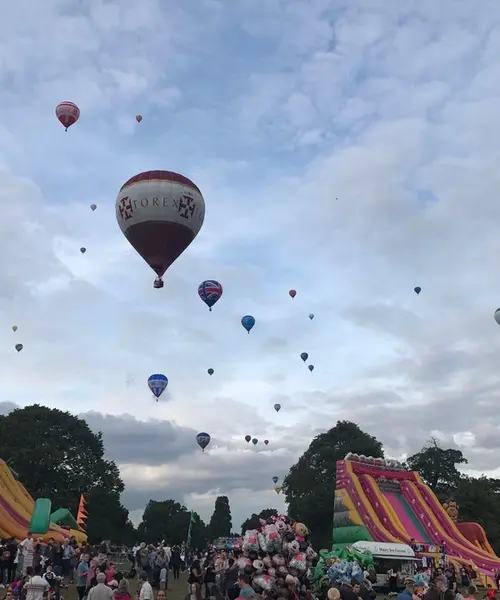 気球だらけのバルーンフェスタ！英国ブリストル（Bristol）での夏休みを堪能！