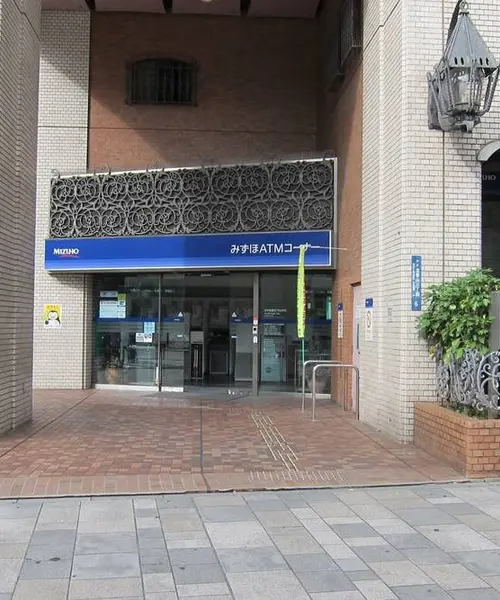青山でのランチ同期会。待ち合わせも楽々。