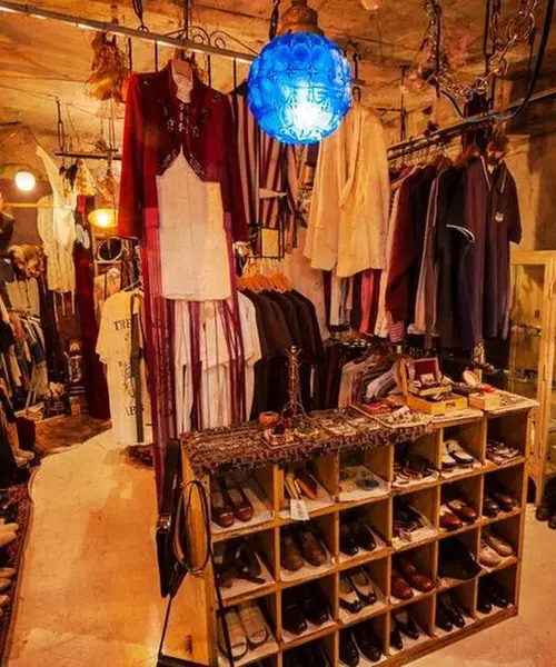 [三宮〜元町]テイストごちゃ混ぜ古着屋さん巡り