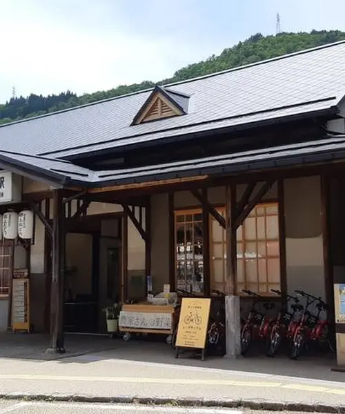 【岐阜県】郡上八幡の歴史的な町並みと清流を巡る旅✨
