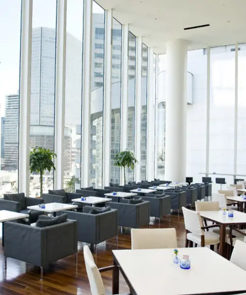 ちょっと贅沢気分！ヒルトンプラザで絶景ランチ