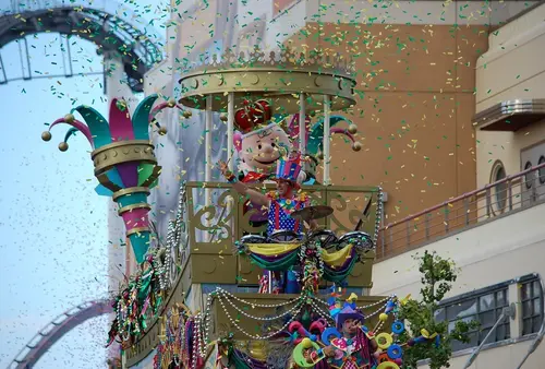 USJと温泉を楽しむ、ワイワイ夏旅プラン♪