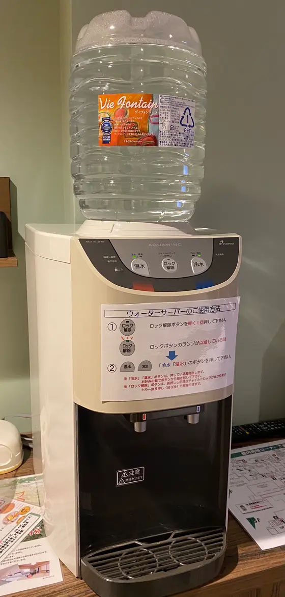 ウォーターサーバーまで部屋内に完備！