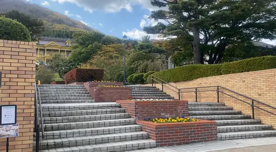 坂を登っていく！