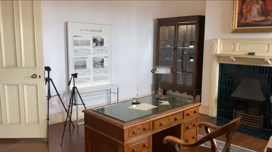 当時の領事執務室を再現した部屋