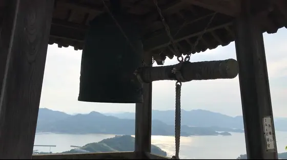 山頂の鐘