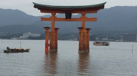 大鳥居