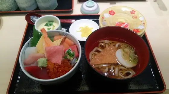 特盛スペシャル丼