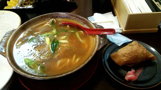 「カレー鍋焼き＋おいなりさん」