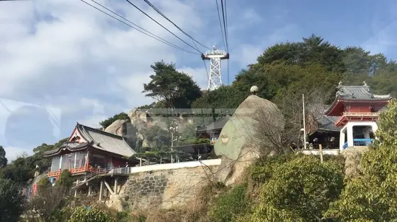 ロープウェイからの車窓