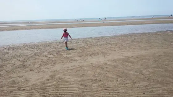 海水浴もできる真玉海岸