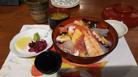 海鮮丼
