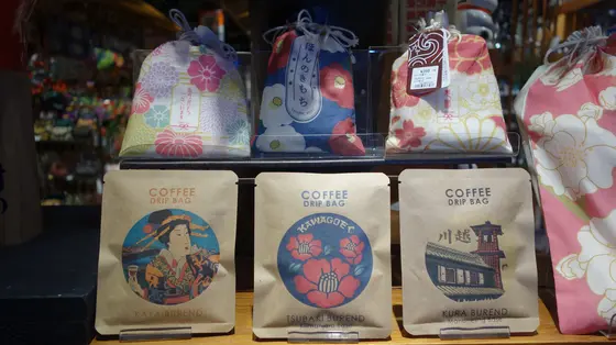 コーヒーやご飯のお供など、飲食物のお土産も。