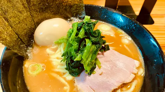 今回は味玉ラーメン(油少なめ)を注文！