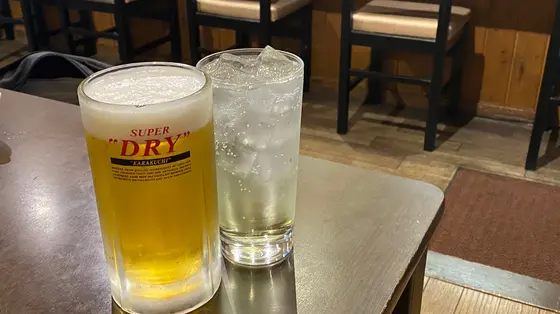 生ビール ¥660、レモンハイ ¥550