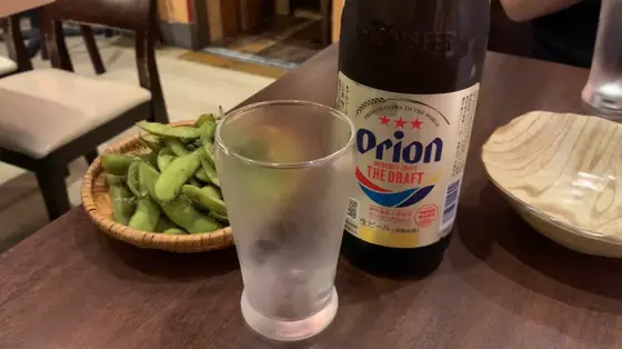 オリオンビール(中瓶)¥800とお通し