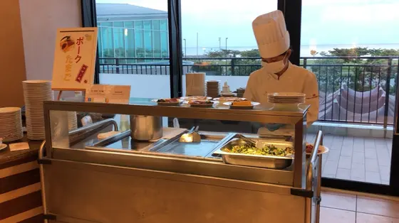 ポークたまごはその場で作ってもらえる