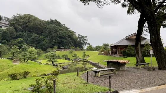 金沢城公園の門の先