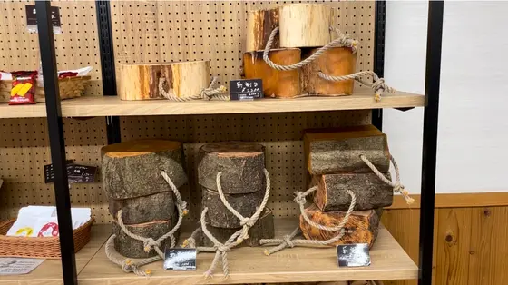 キャンプ用の薪割り台