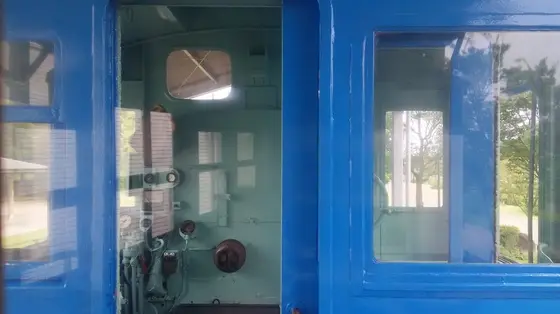 先頭車の運転台