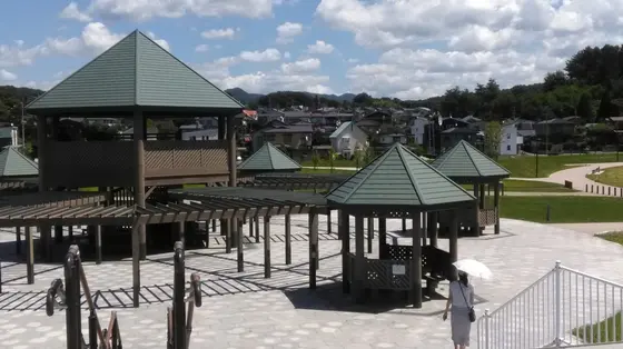 東屋が沢山ある