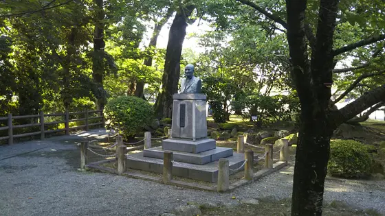 政治家として