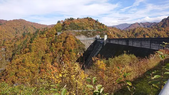 奥只見湖は