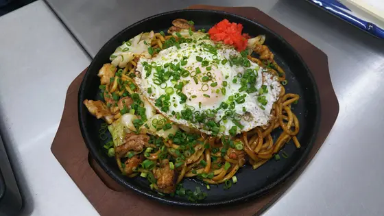 ホルモン焼きそば