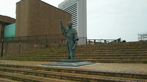 呂宋助左衛門像