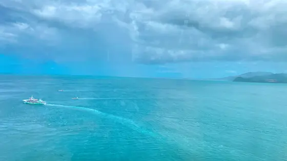 遠くの海原をゆっくり眺められます