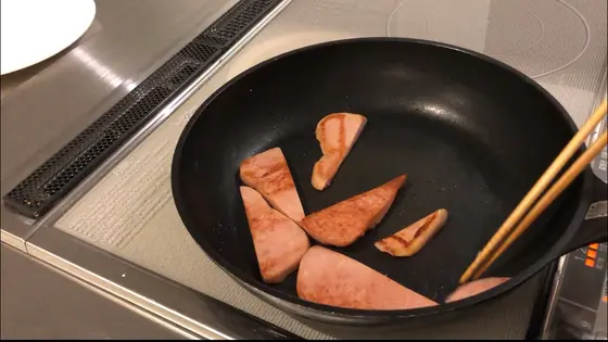 大きなアイランドキッチン付き