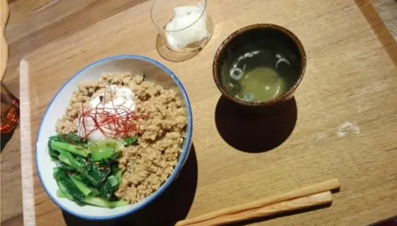 そぼろ丼