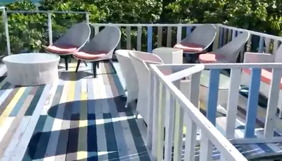 ガジュマルツリーテラス